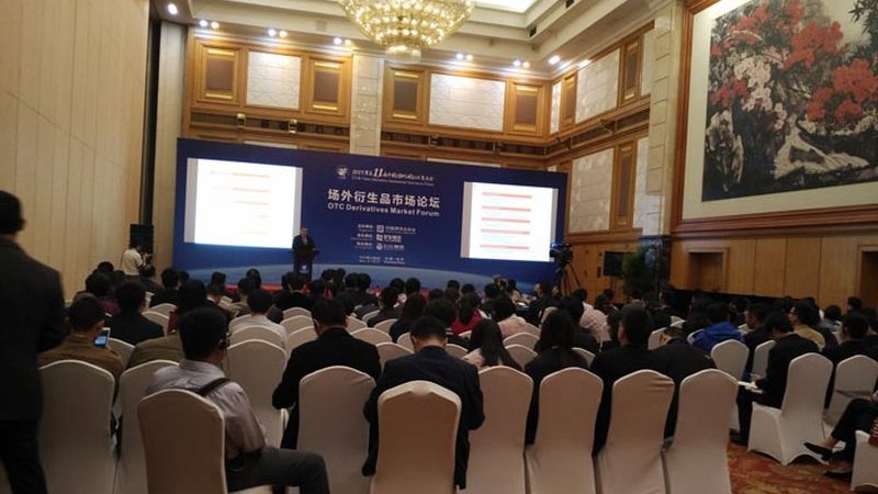 网络课程平台的功能繁多，但大致可以分为以下几个类别：